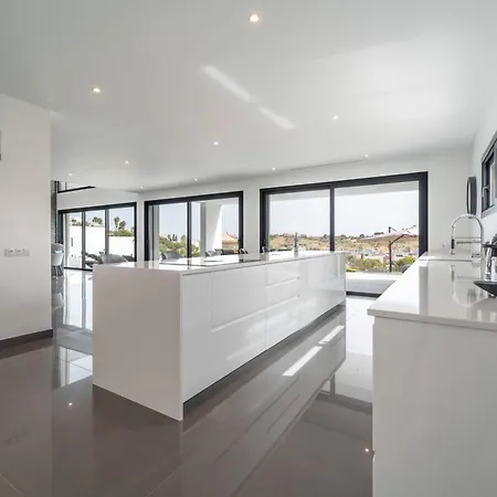 Amendoeiras By Hellovacations ヴィラ *