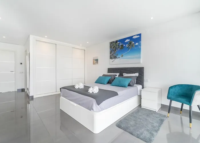 Amendoeiras By Hellovacations Vila *