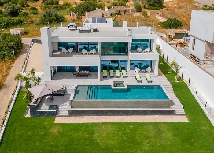 Vila Amendoeiras By Hellovacations Albufeira